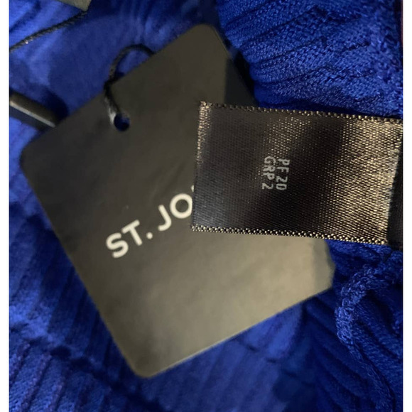 ST. JOHN COLLECTION  Architectural Ottoman Knit Jacket  in Vivid Blue (6) - Picture 10 of 10